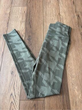 ALO Yoga Olive Green Jacquard Leggings